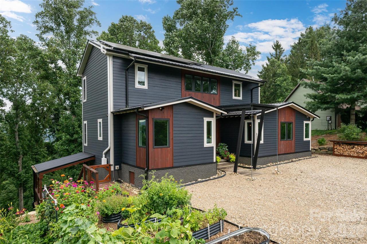 322 Windswept Dr., Asheville, NC 28801