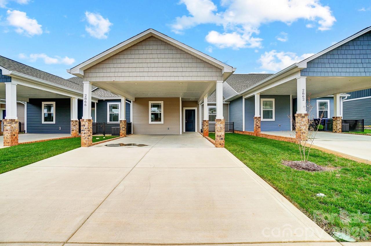 2866 15th Avenue Pl., Hickory, NC 28602