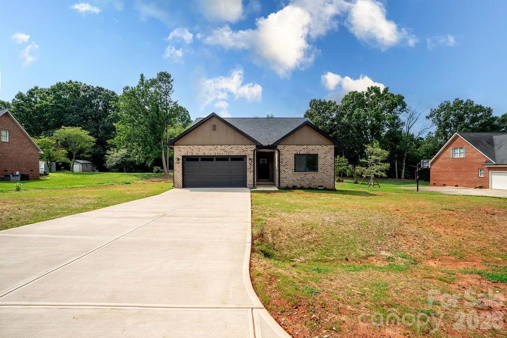 2678 Prince Dr., Lincolnton, NC 28092
