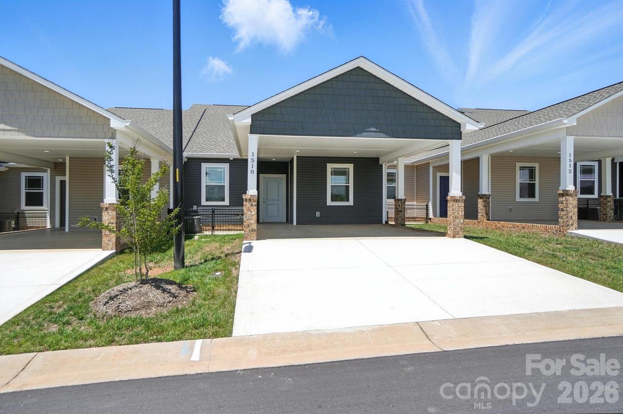 1518 29th St., Hickory, NC 28602