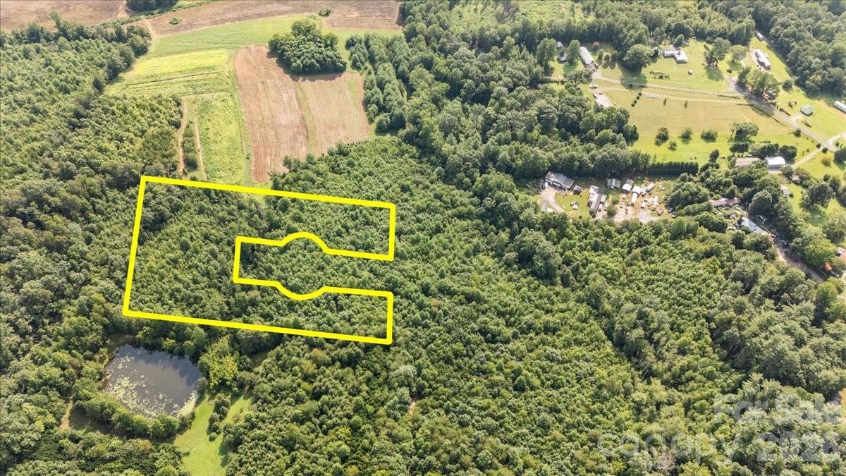 E Pine Hill Ave., Morganton, NC 28655