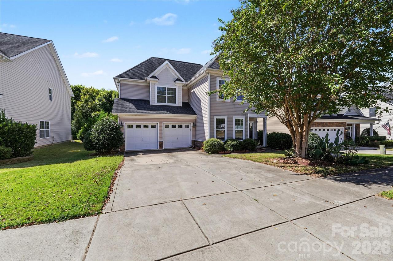 9738 Loughlin Ln., Charlotte, NC 28273