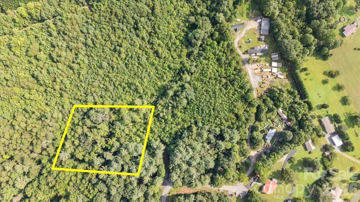 E Pine Hill Ave., Morganton, NC 28655