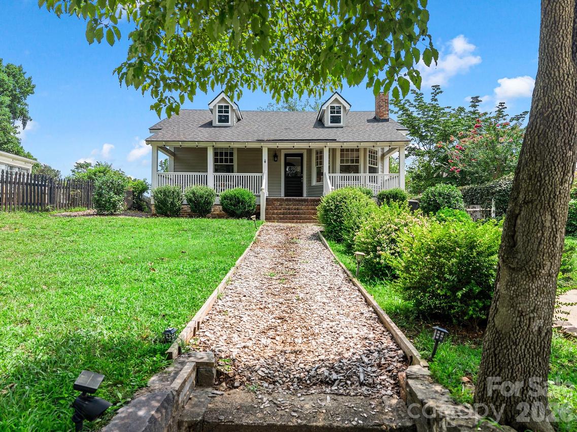 143 Broadway Ave., Tryon, NC 28782