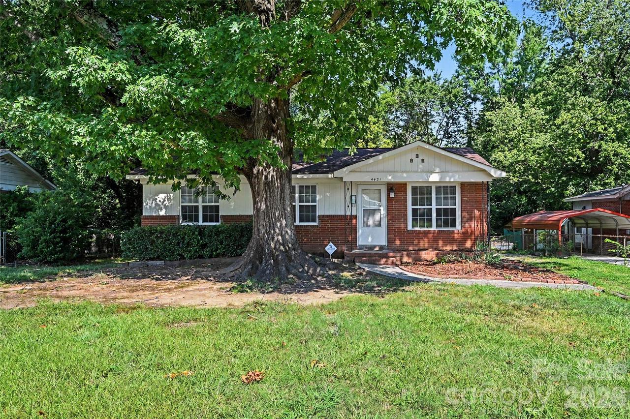 4421 Knollcrest Dr., Charlotte, NC 28208