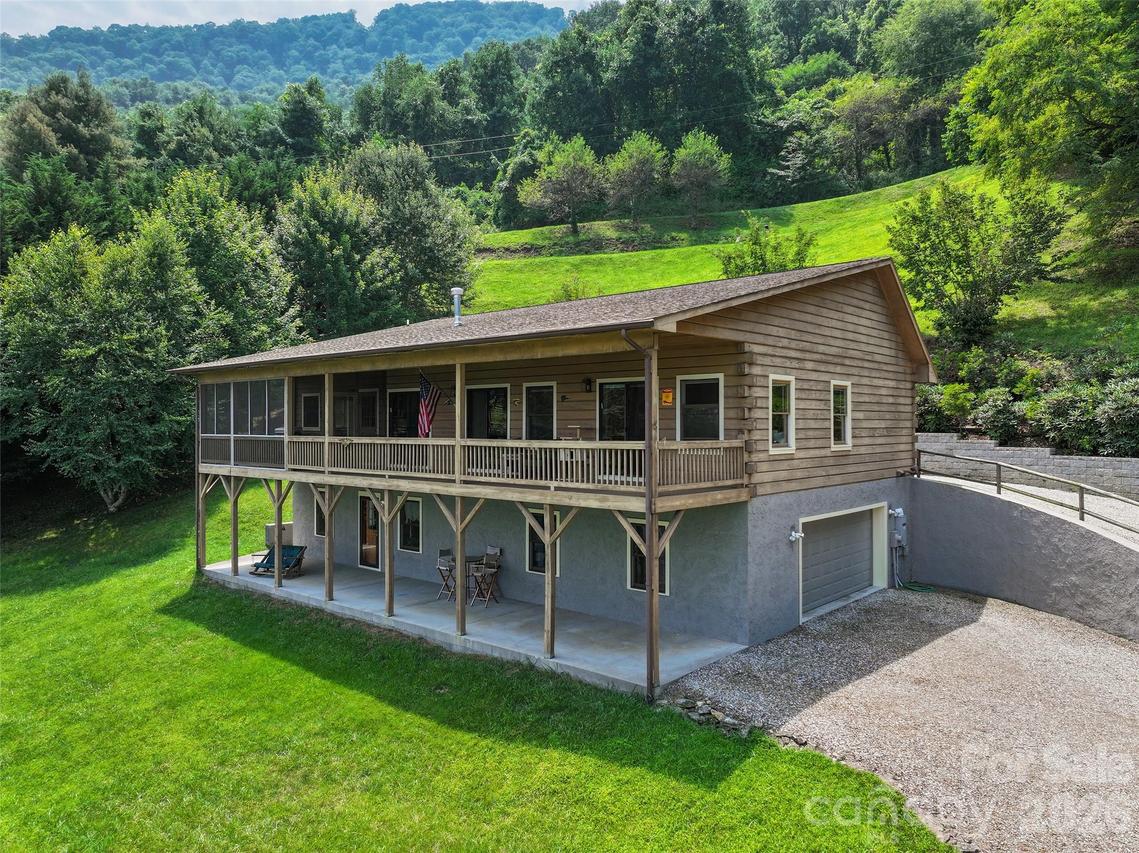 646 Trials Gap Dr., Waynesville, NC 28786