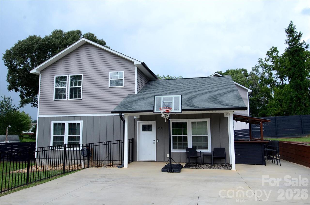 130 Bostic St., Marion, NC 28752