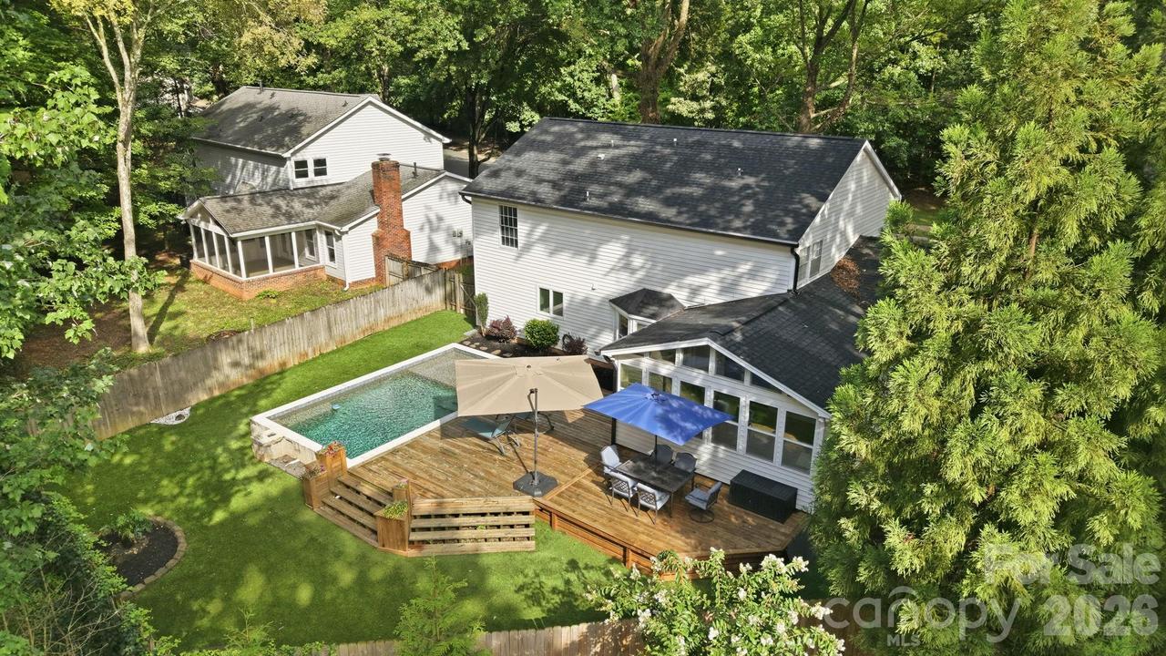 2512 Crescent Knoll Dr., Matthews, NC 28105