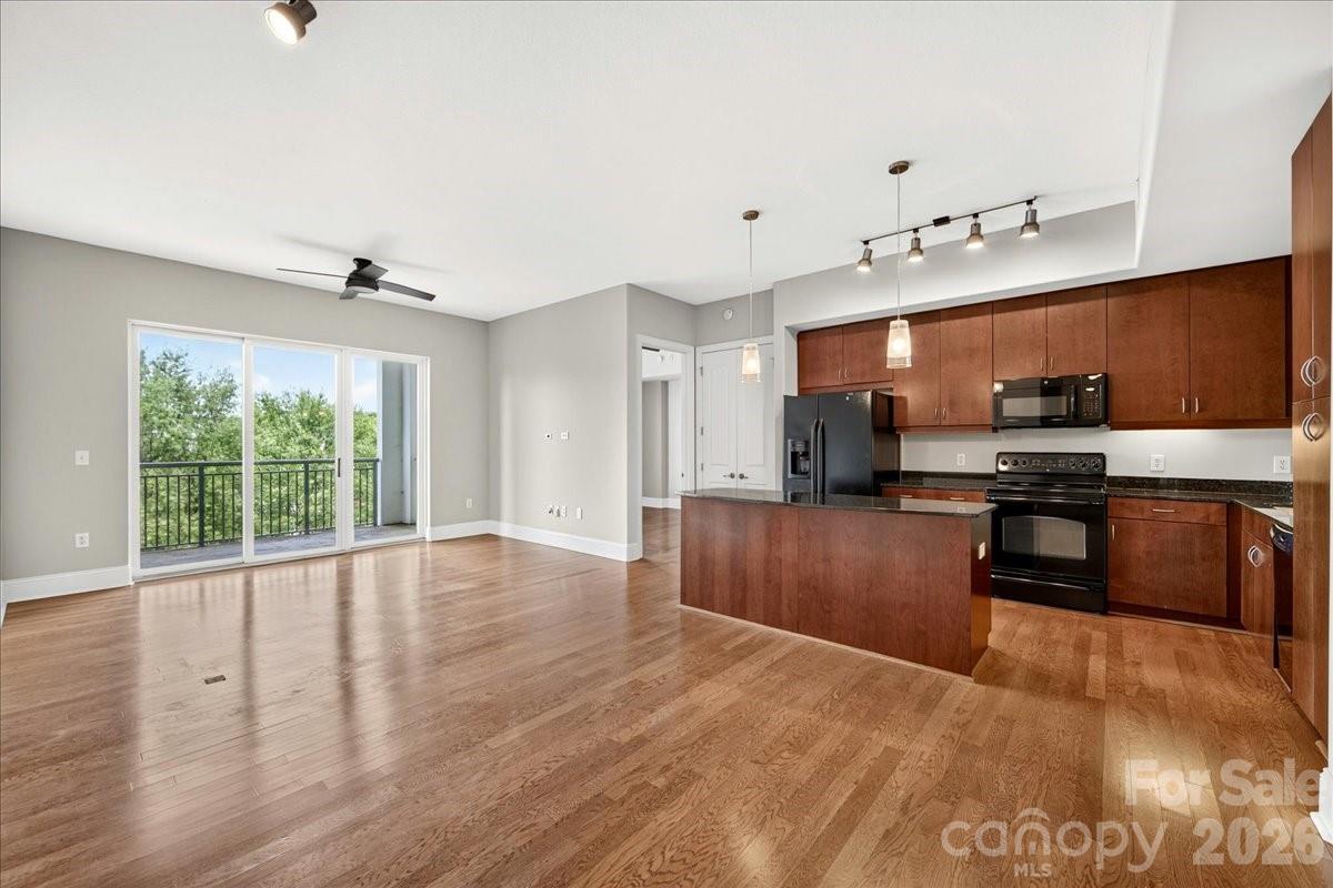 4625 Piedmont Row Dr. #515-E, Charlotte, NC 28210