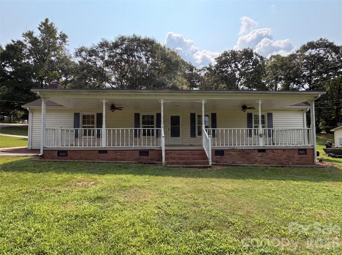 529 Timberlane Dr., Mount Holly, NC 28120