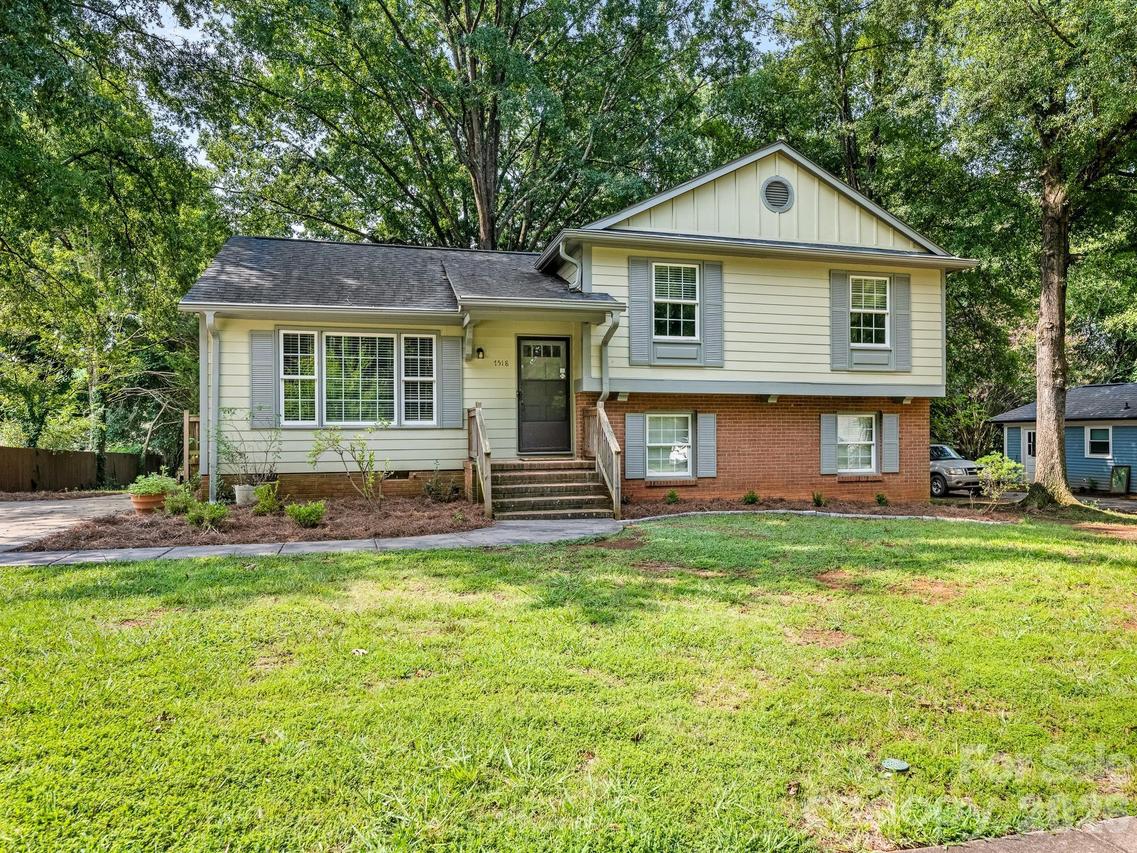 7518 Riding Trail Rd., Charlotte, NC 28212
