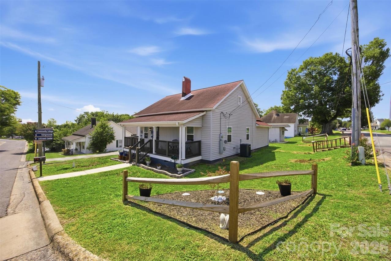 112 Pine St., Shelby, NC 28152