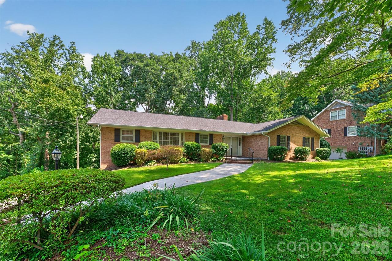 530 25th Ave., Hickory, NC 28601