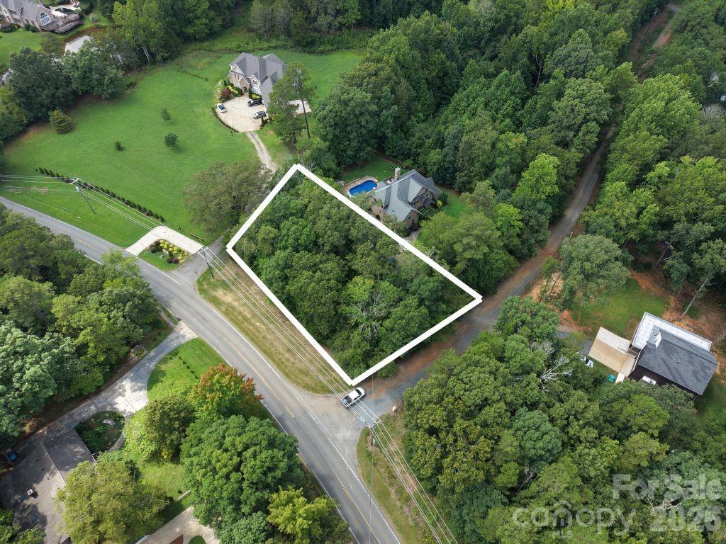 8809 Blaydon Dr., Charlotte, NC 28227