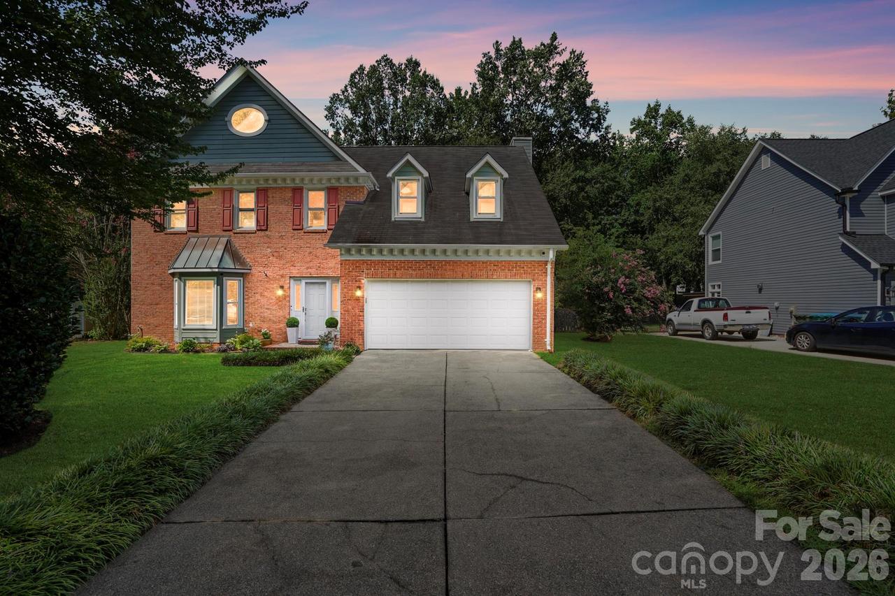 13315 Kintyre Ct., Matthews, NC 28105