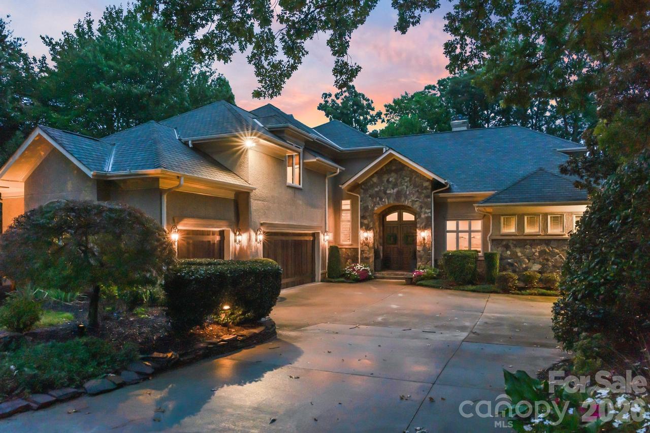 11808 Pleasant Wyatt Pl., Charlotte, NC 28277