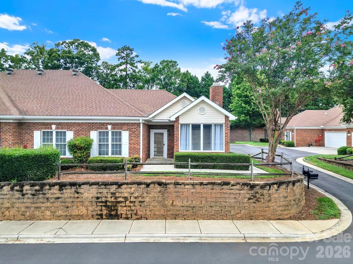 8368 Windsor Ridge Dr., Charlotte, NC 28277