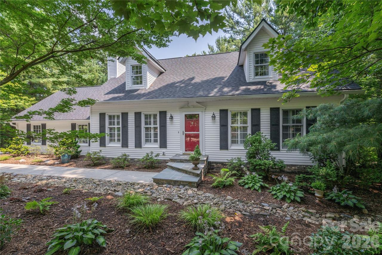 26 Moriah Ln., Asheville, NC 28803