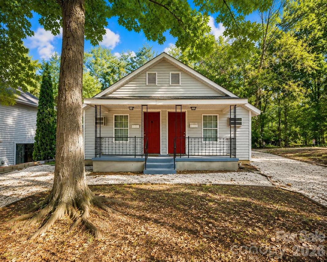 532 E Iredell Ave., Mooresville, NC 28115