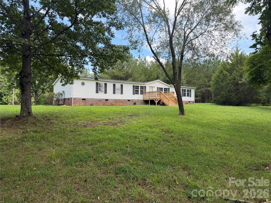 2521 Gaffney Rd., Mooresboro, NC 28114