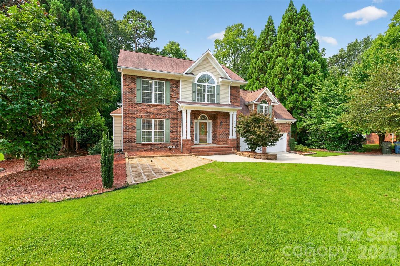 220 35th Ave., Hickory, NC 28601