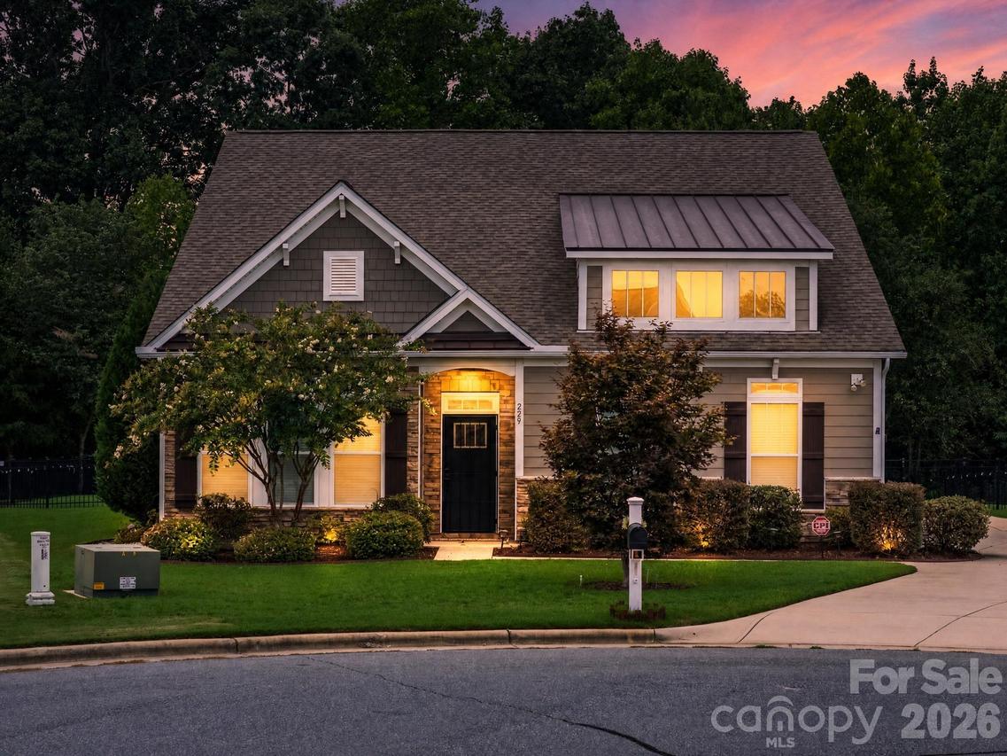 229 Hunters Hill Dr., Statesville, NC 28677