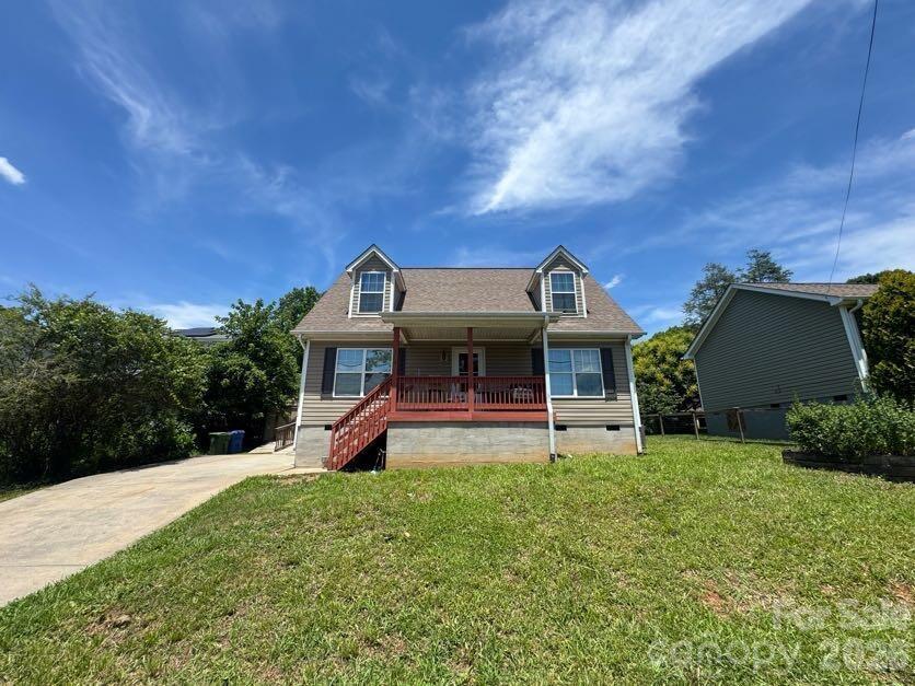 124 Oakland Rd., Asheville, NC 28801