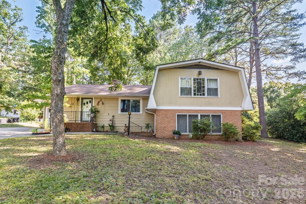 1659 Maple Ave., Albemarle, NC 28001