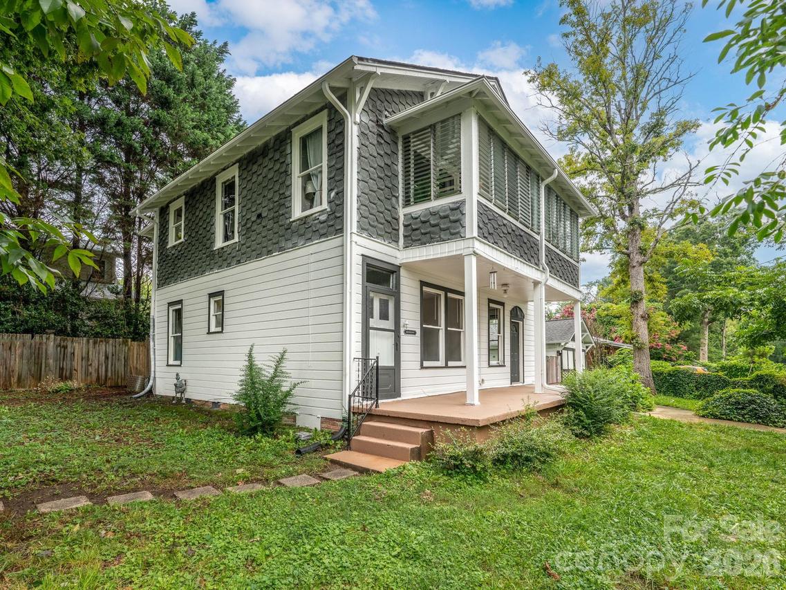 111-113 Stewart St., Hendersonville, NC 28792