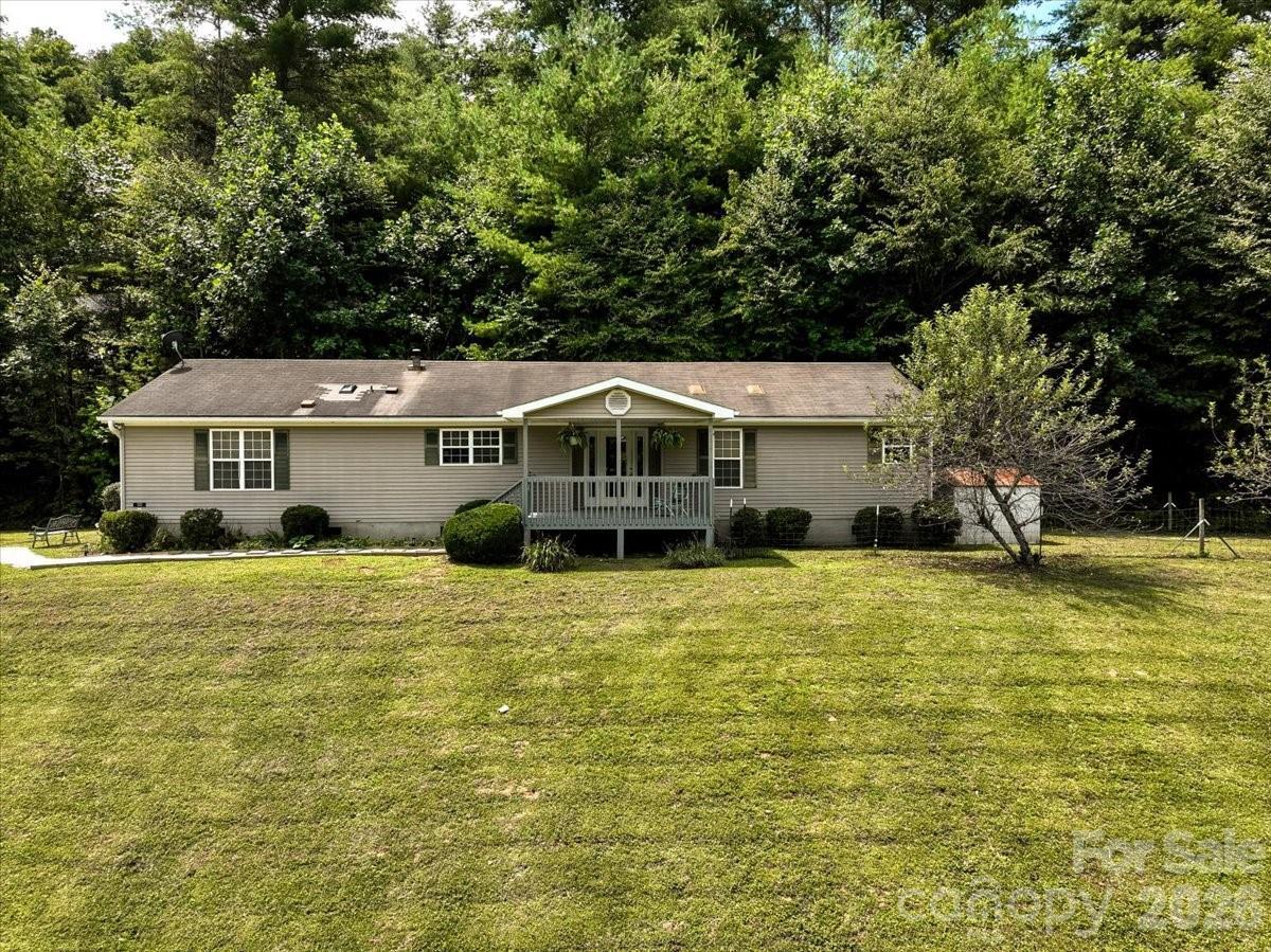 59 Trout Water Cir., Burnsville, NC 28714