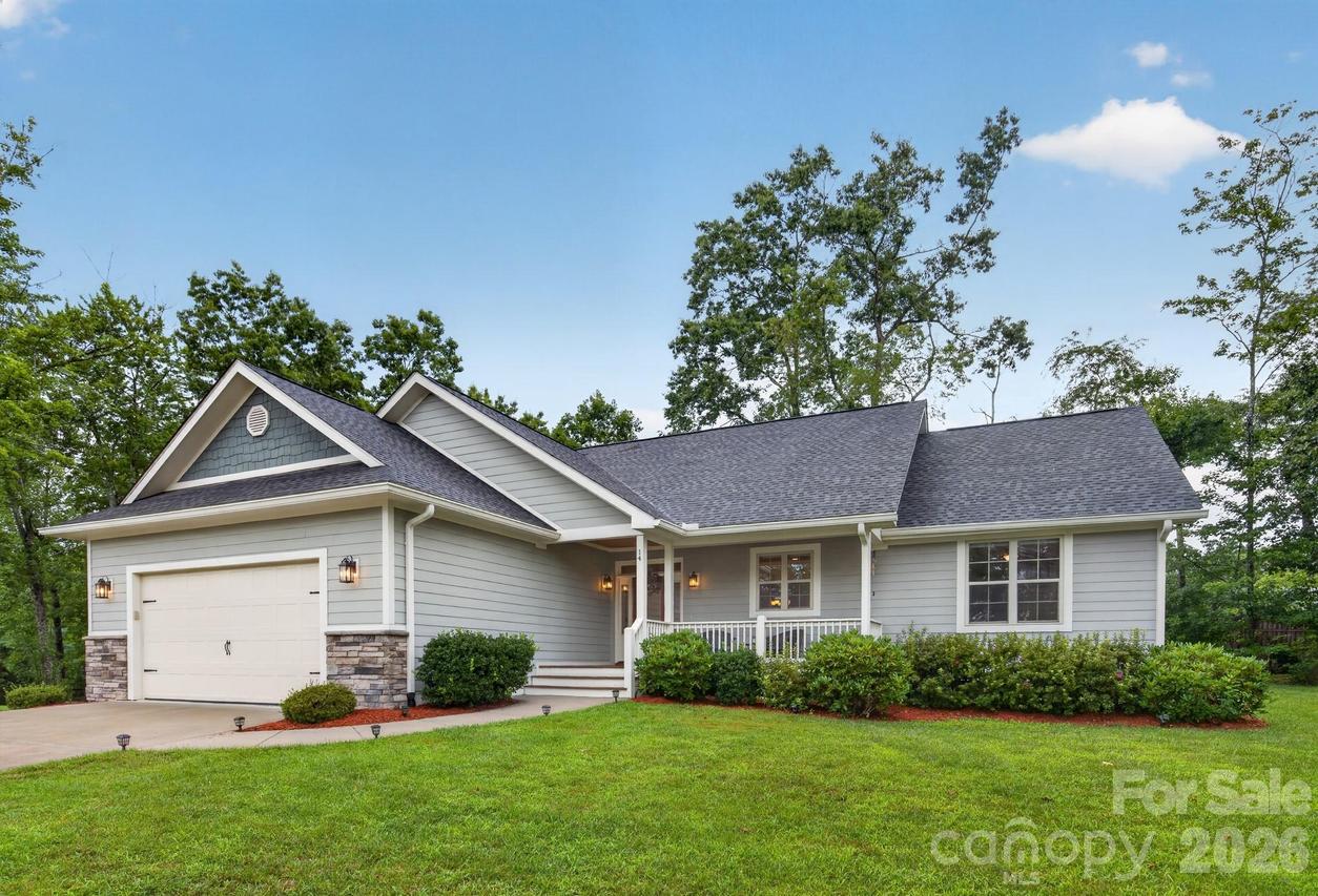 14 Wood Path Ln., Arden, NC 28704