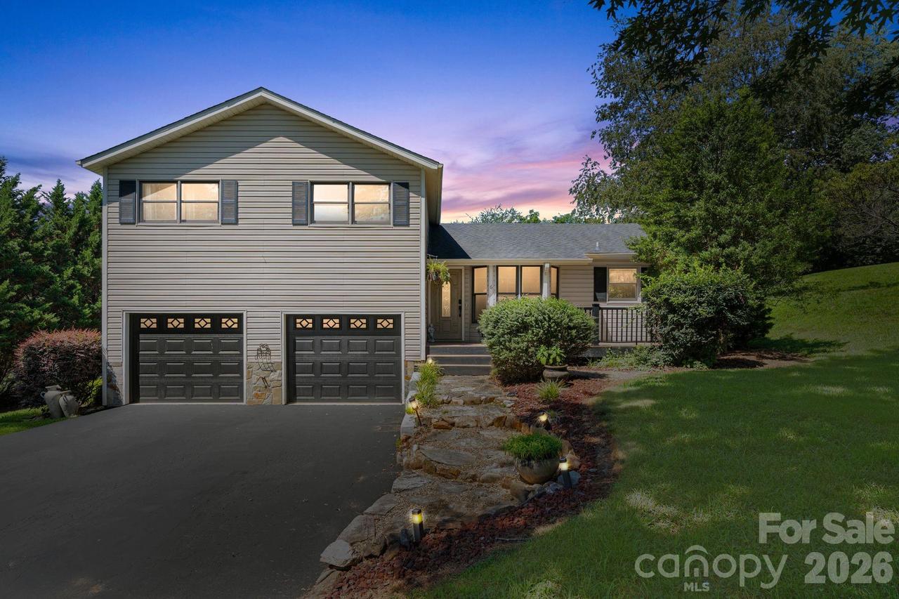 6 Pleasant Run, Asheville, NC 28806