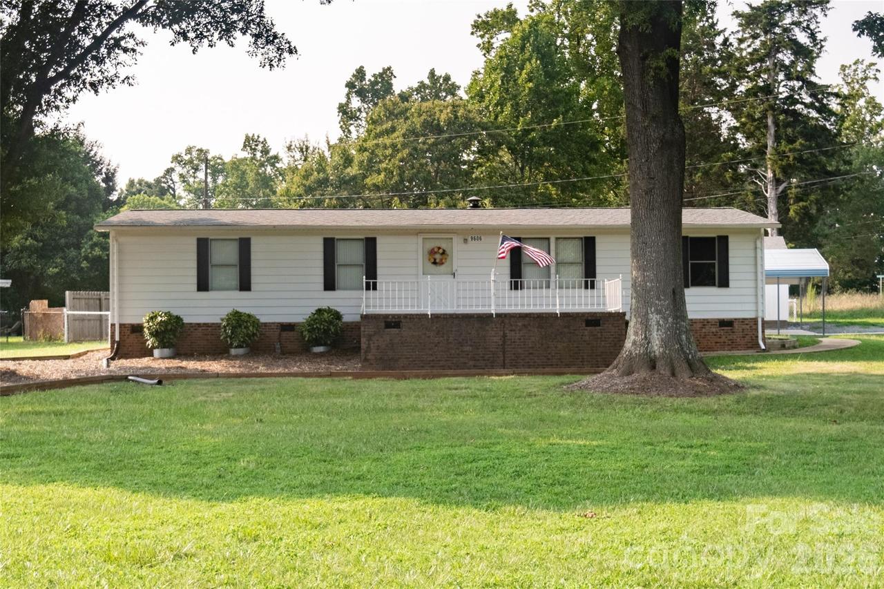 9606 Walkers Ferry Rd., Charlotte, NC 28214
