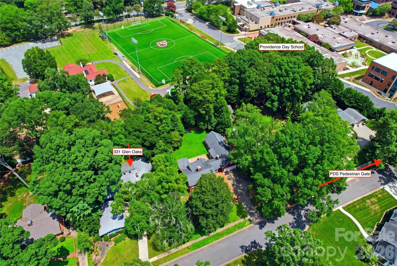 331 Glen Oaks Rd., Charlotte, NC 28270
