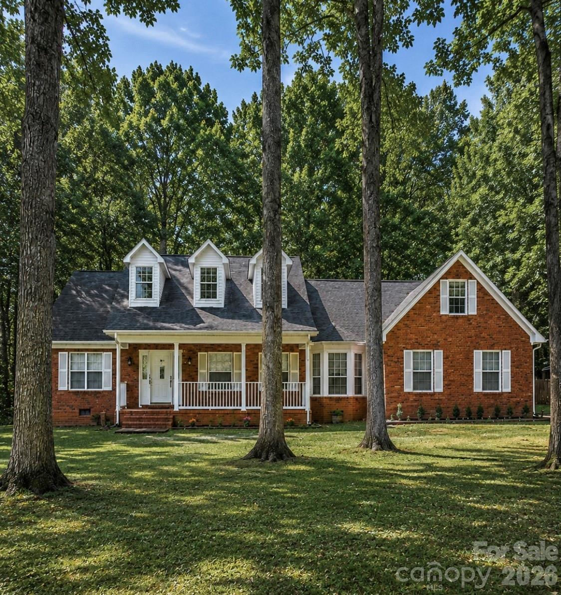 7944 Woodhill Cove Ln., Denver, NC 28037