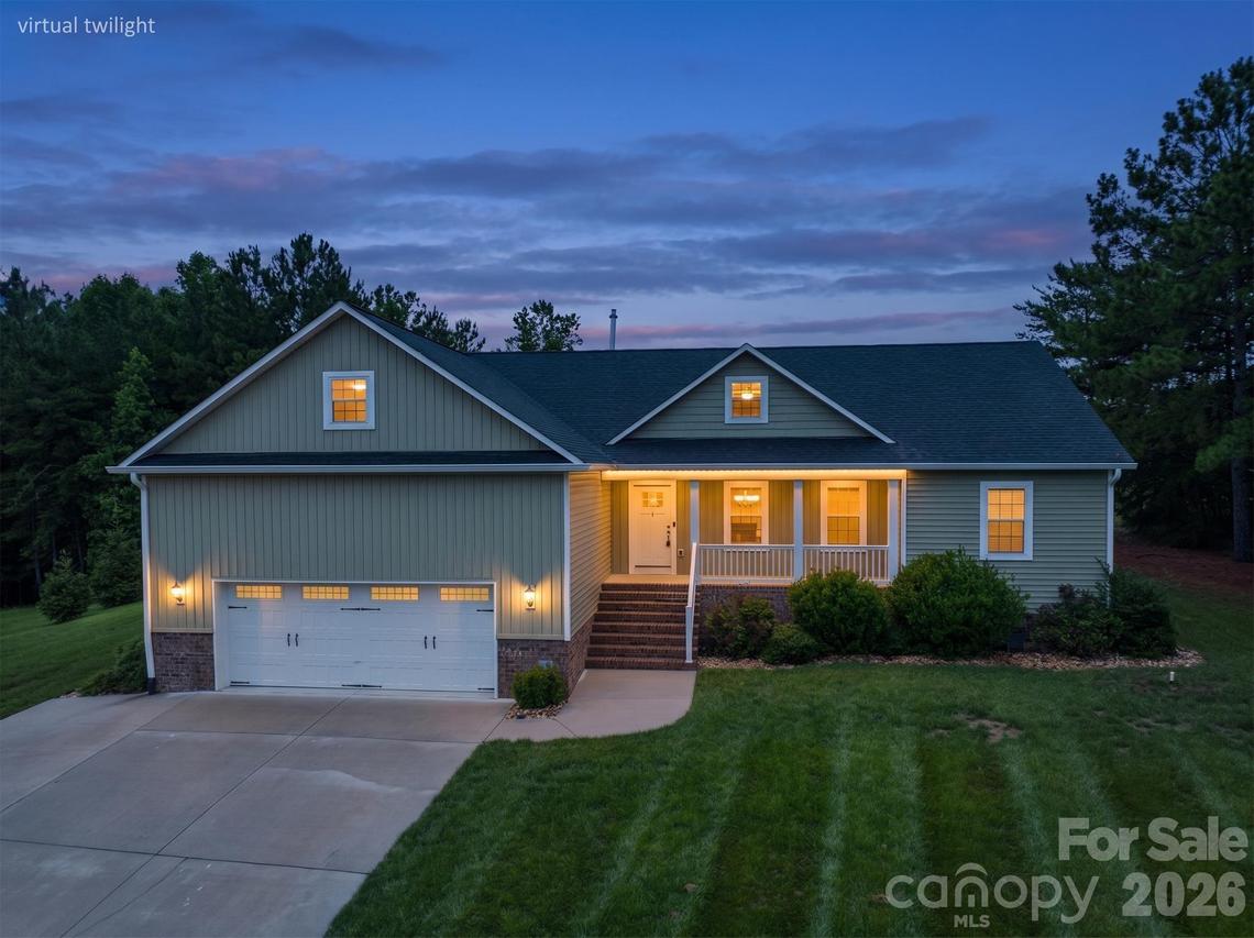8 Waterford Ct., Granite Falls, NC 28630