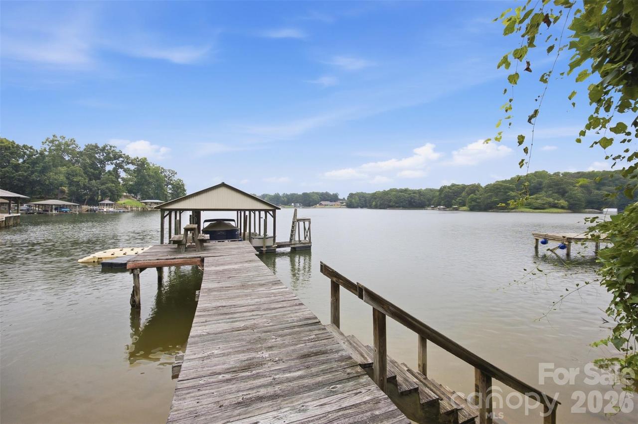 7016 Hyde St., Sherrills Ford, NC 28673