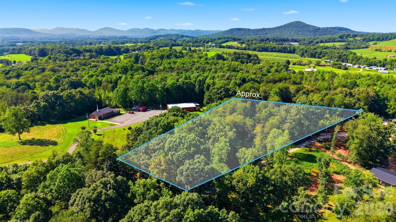 000 Zion Chapel Rd., Hiddenite, NC 28636