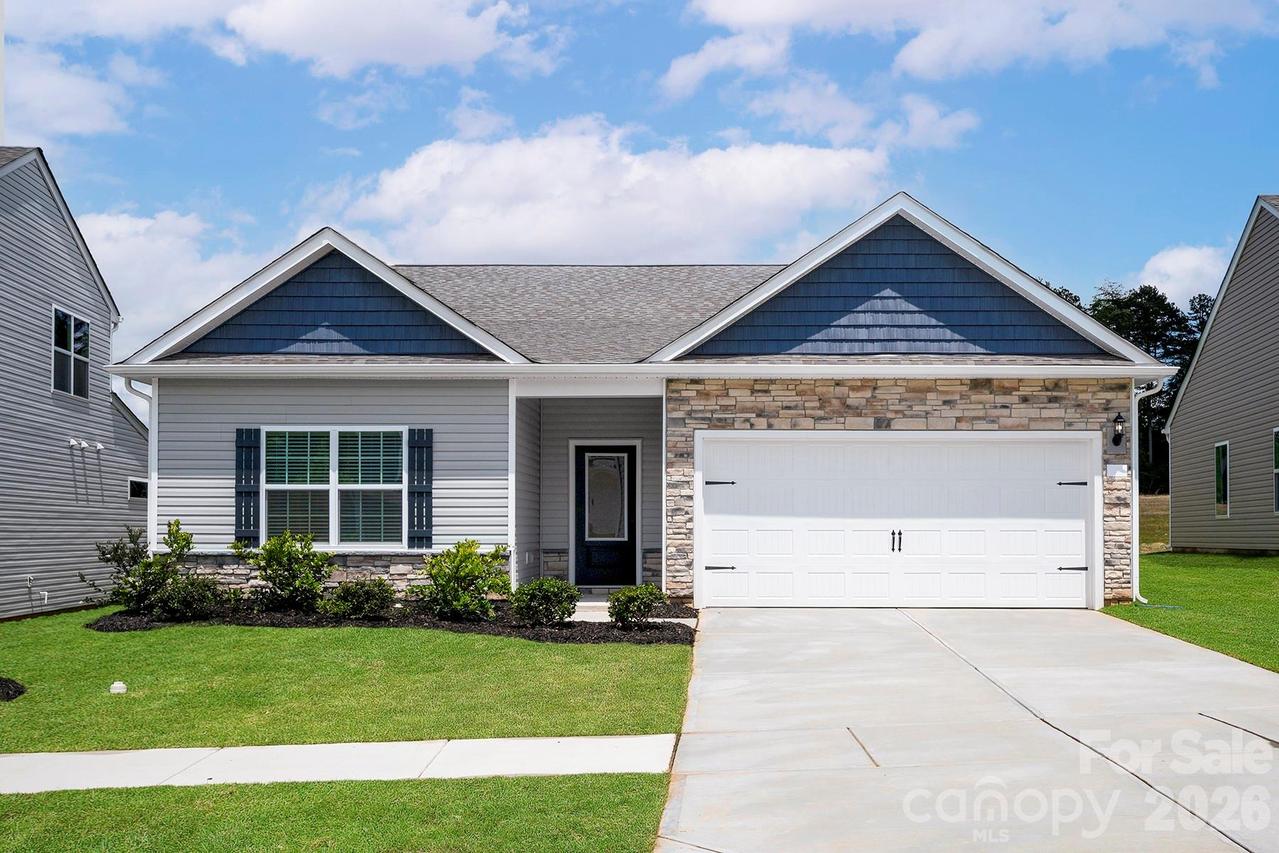 8203 Cravat Ct., Charlotte, NC 28215