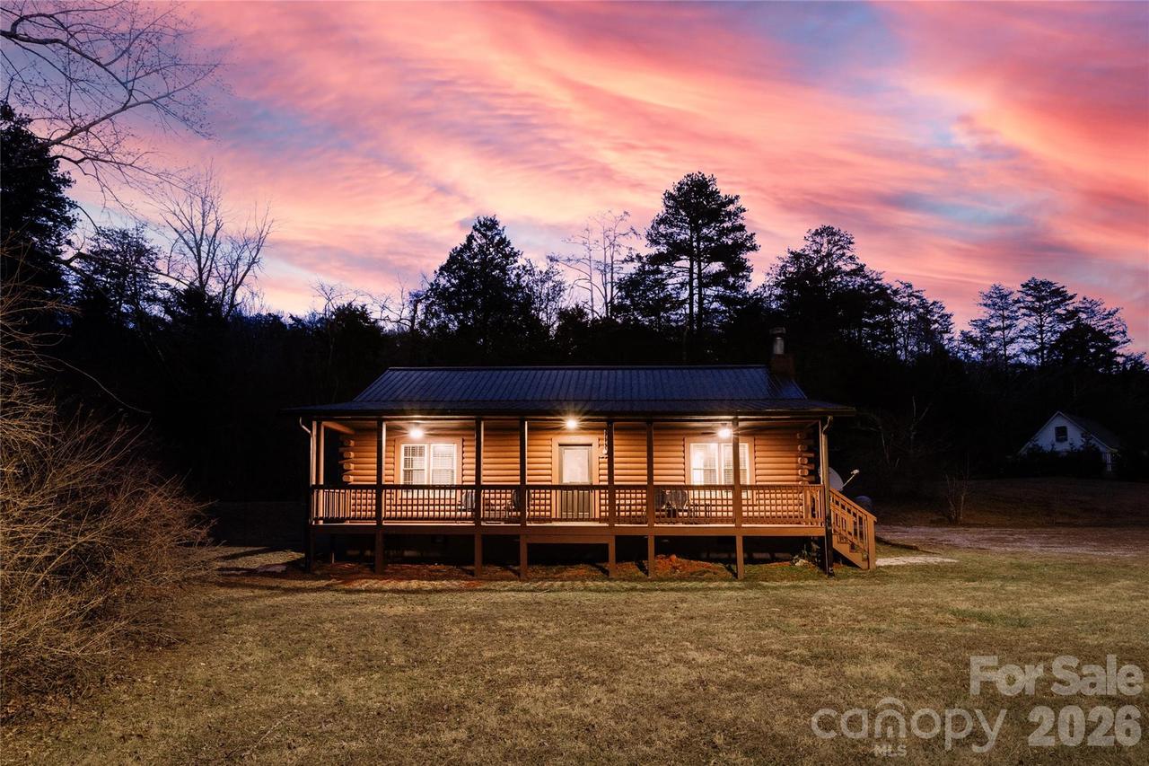 112 Bills Creek Rd., Lake Lure, NC 28746