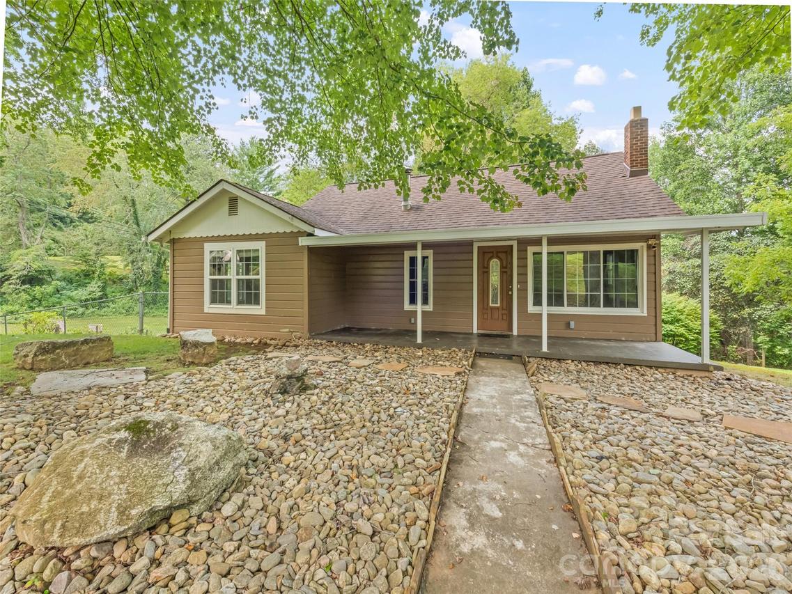 206 Terrell Cove Rd., Canton, NC 28716