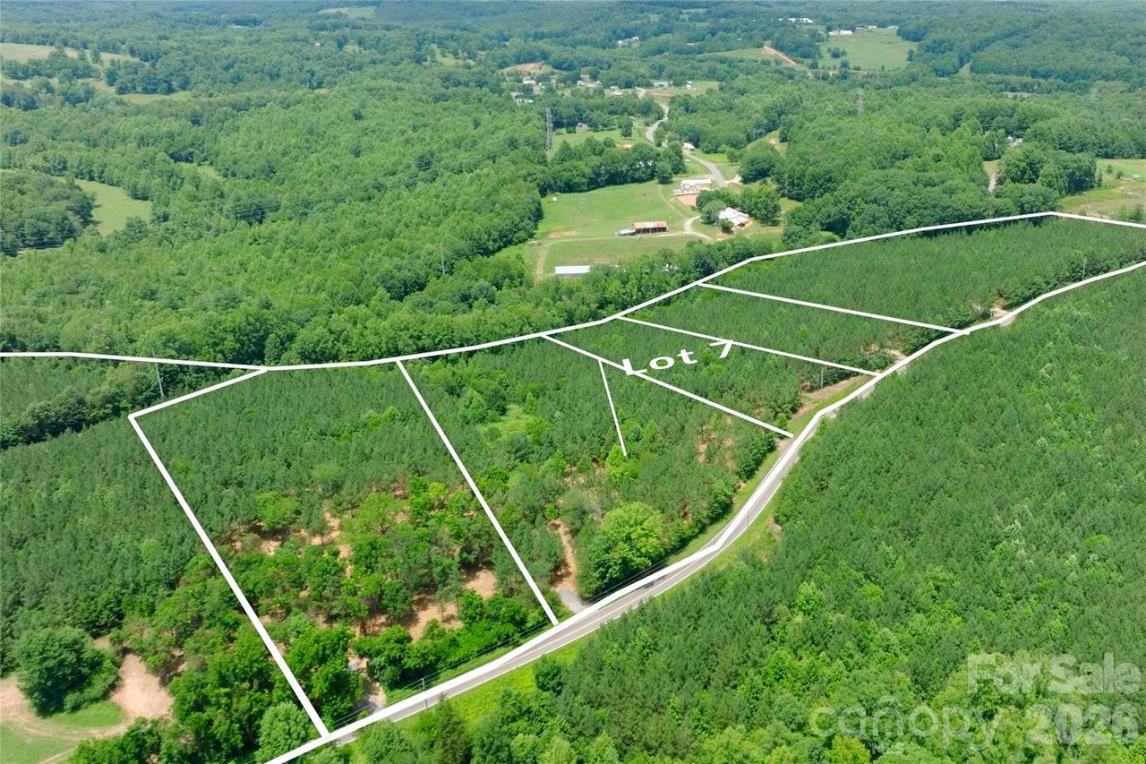 7 Morrison Rd., Morganton, NC 28655