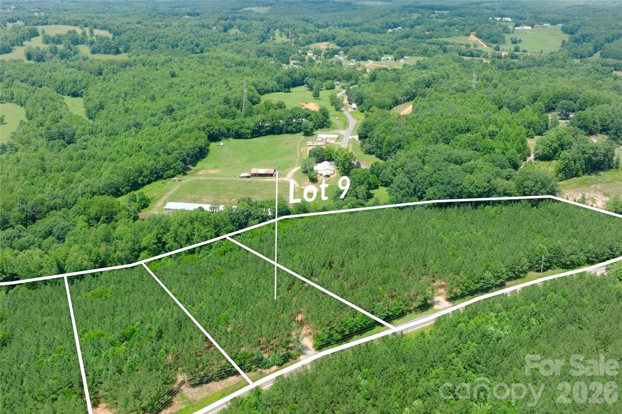 9 Morrison Rd., Morganton, NC 28655