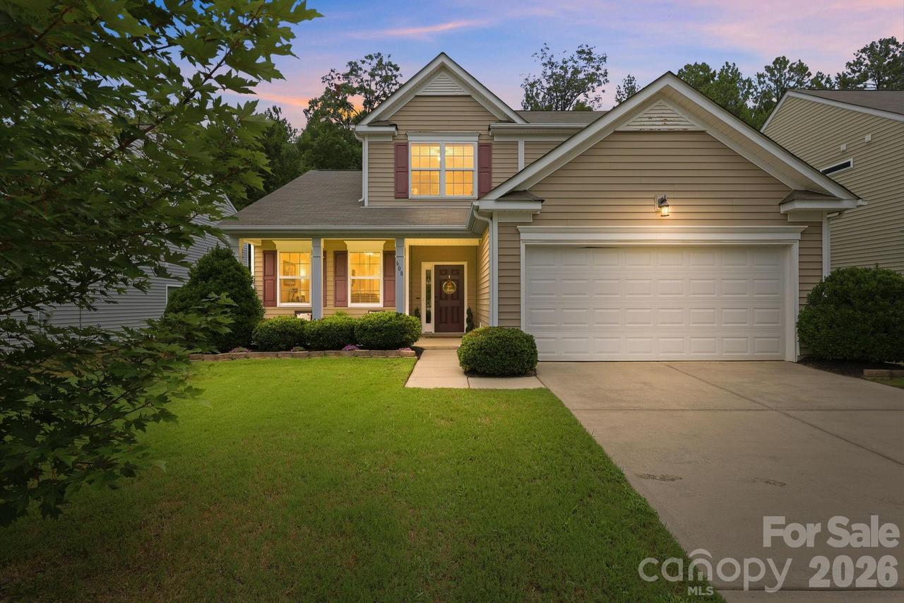 608 Augustus Ln., Mount Holly, NC 28120