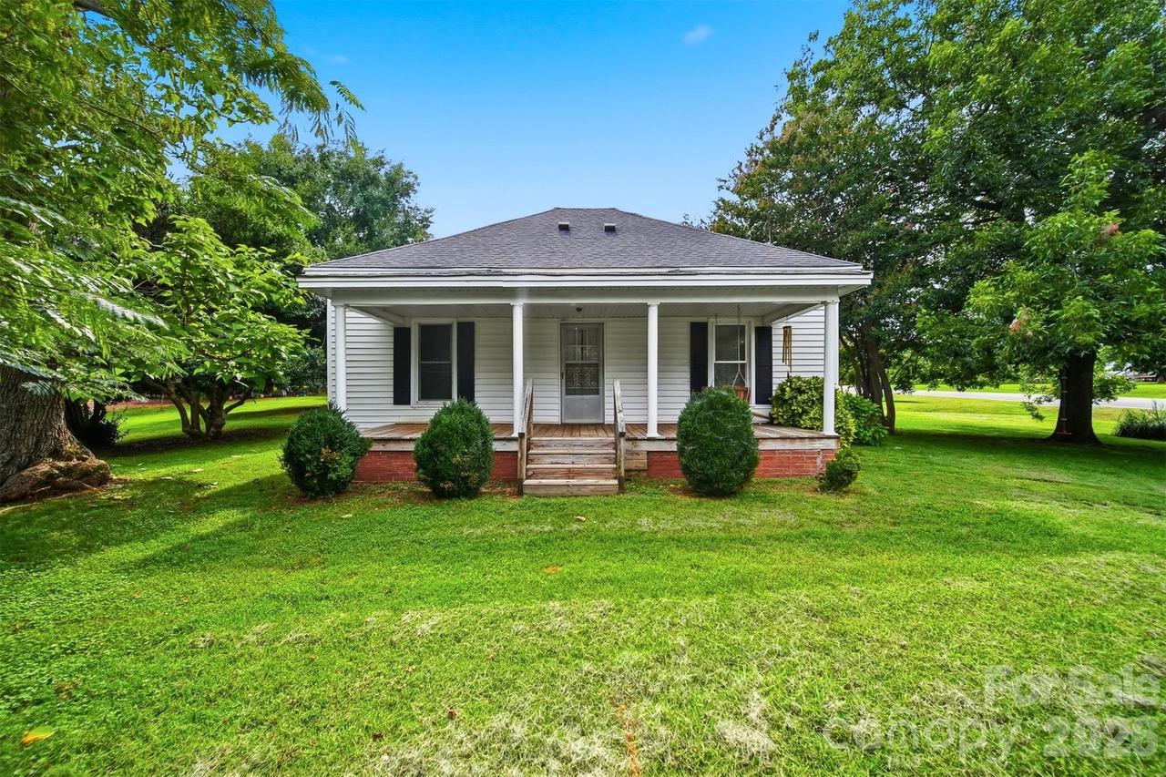 1289 Davis Rd., Lincolnton, NC 28092