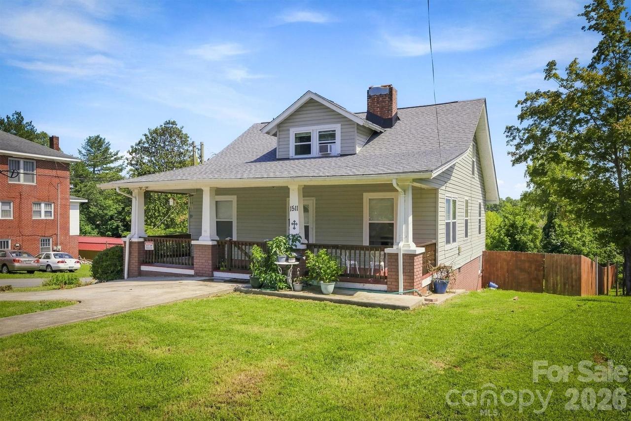 1511 Harper Ave., Lenoir, NC 28645