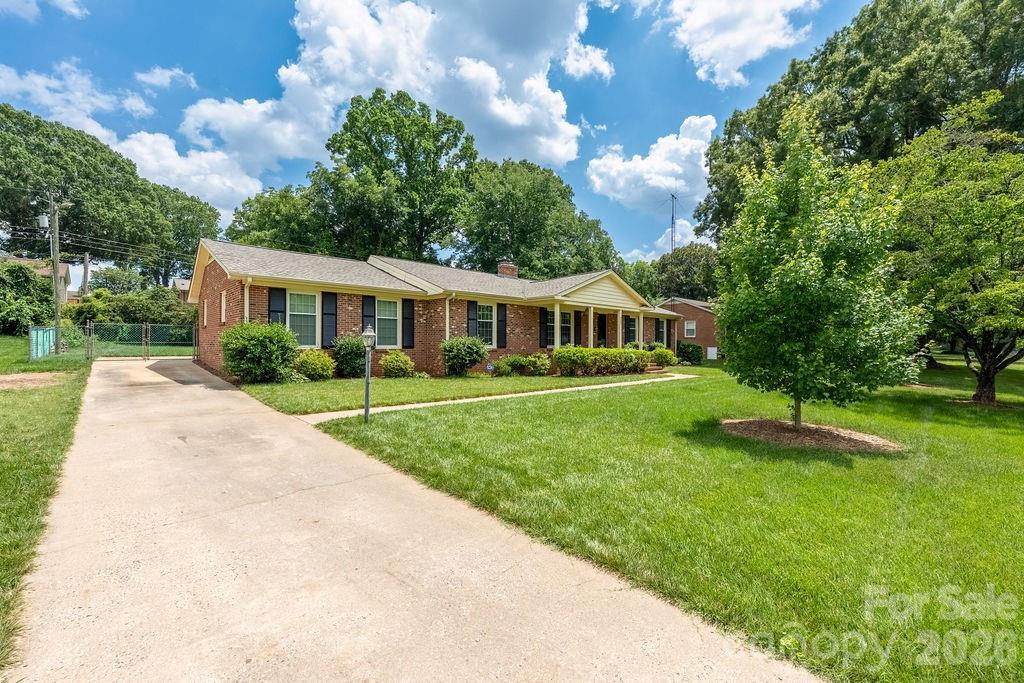 5022 Cheviot Rd., Charlotte, NC 28269