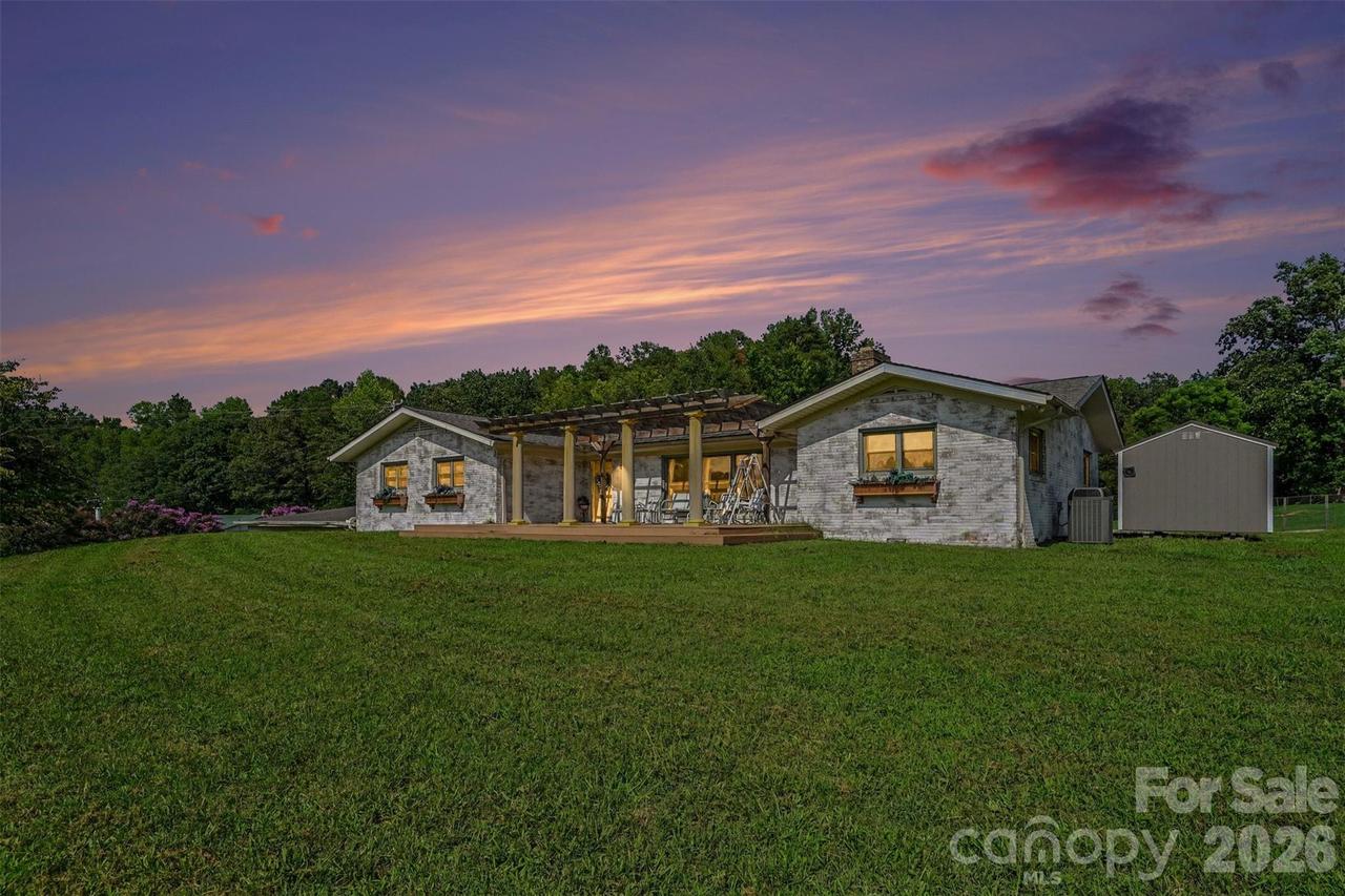 184 Hawkins Holler Dr., Salisbury, NC 28146