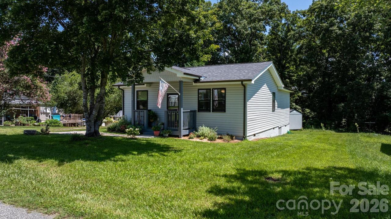 244 Holly St., Hudson, NC 28638