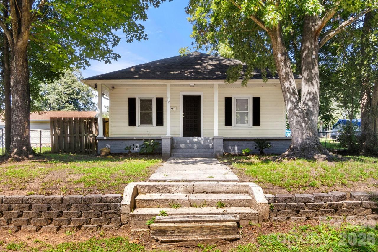 609 S Oak St., Gastonia, NC 28054